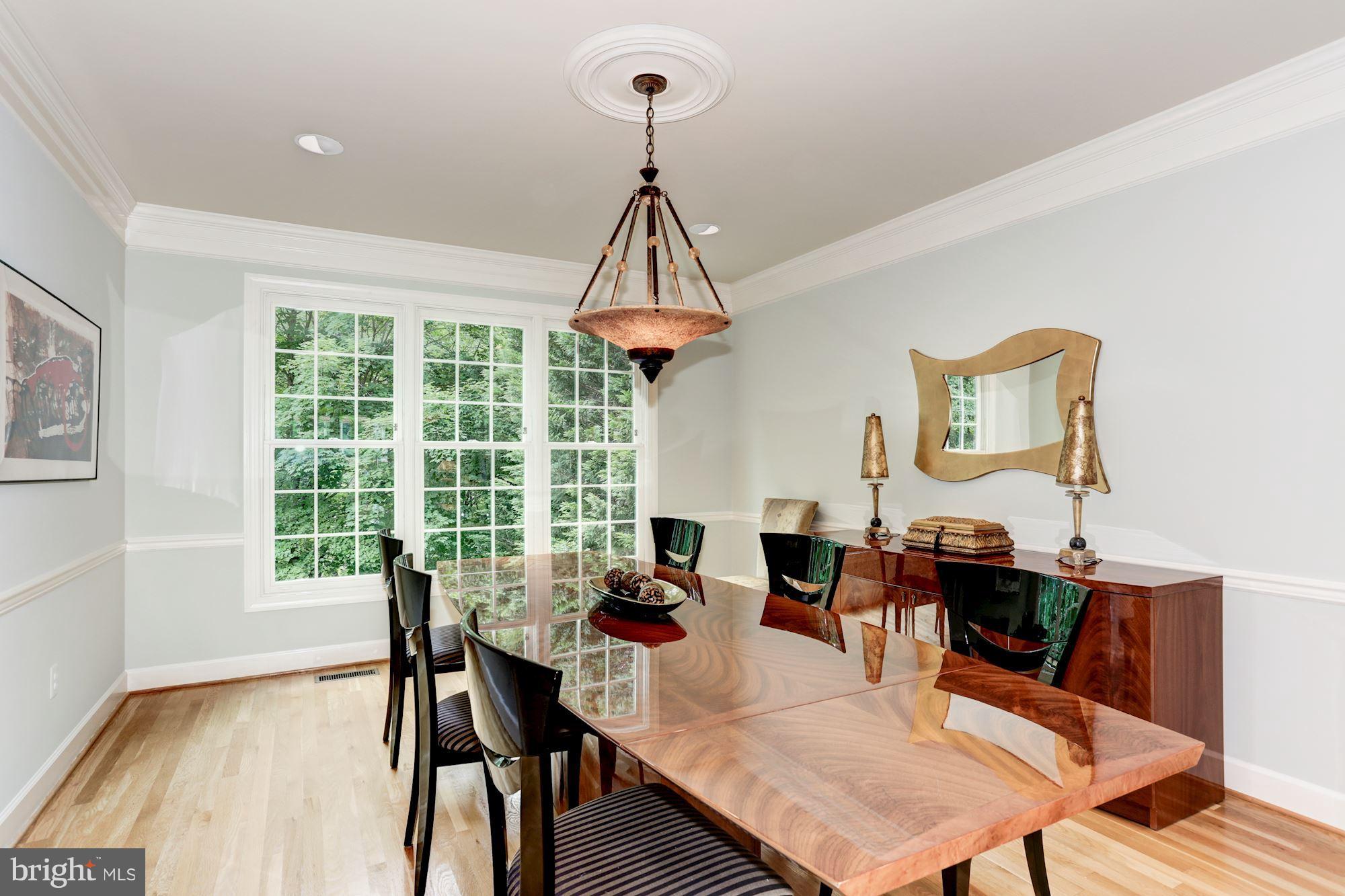 7826 Stable Way Potomac, MD 20854 - Photo 6 of 30 Dining Room