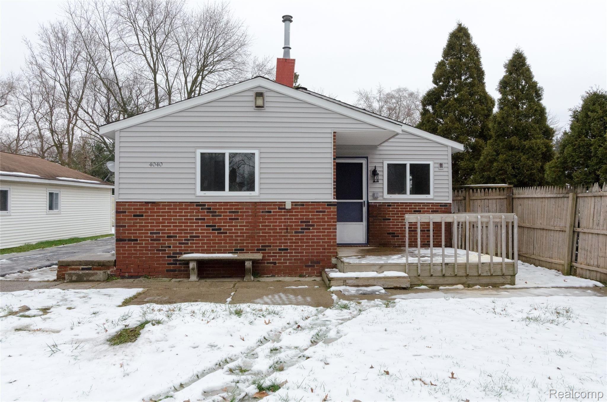 4040 Gleason Road Waterford, MI 48329 - Photo 5 of 31 4040 Gleason-20.jpg