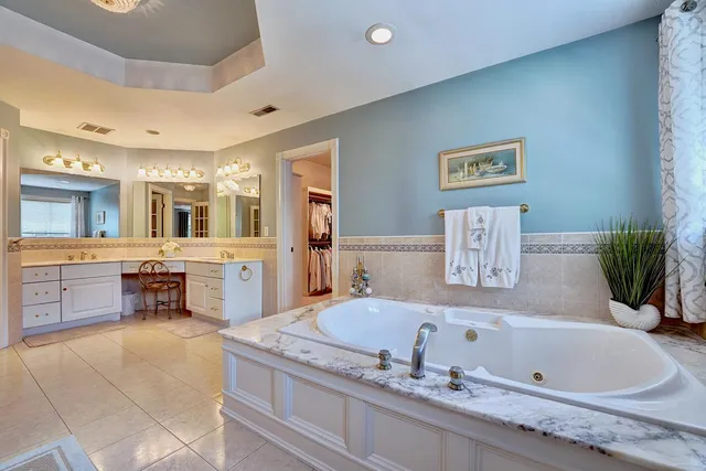 $1,580,000 | 8 Meeting Rock Drive, Atkinson, NH 03811