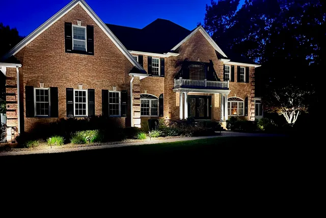 $1,580,000 | 8 Meeting Rock Drive, Atkinson, NH 03811