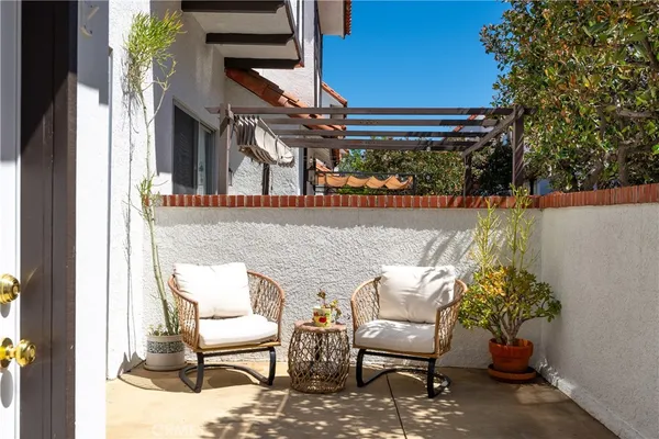 $535,000 | 10030 Owensmouth Avenue, Unit 67, Chatsworth, CA 91311