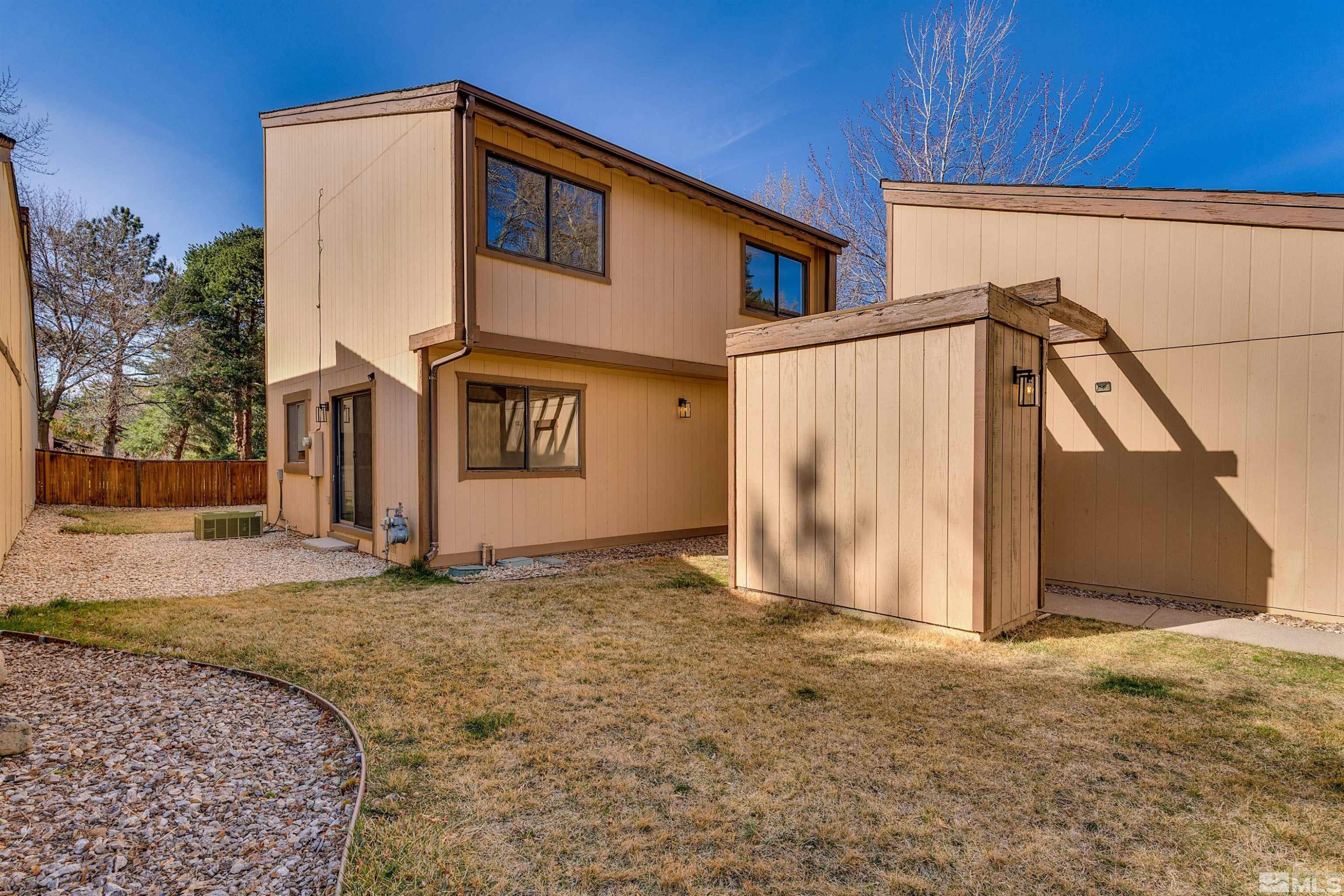350 East Riverview Circle Reno, NV 89509 - Photo 4 of 24 Photo 4