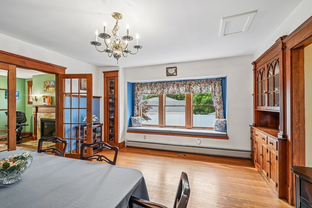 615 Mammoth Road Dracut, MA 01826 - Photo 9 of 41