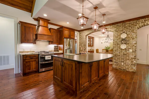 $2,099,000 | 1245 Arborwood Lane, Savannah, TN 38372