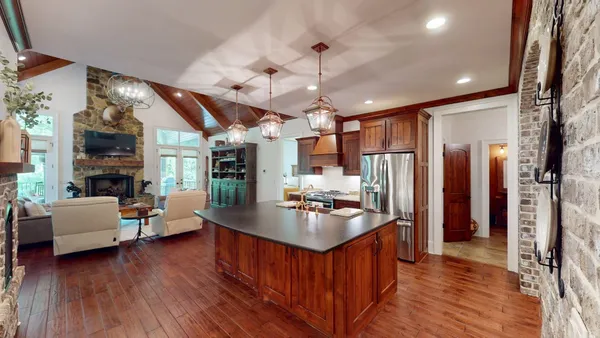 $2,099,000 | 1245 Arborwood Lane, Savannah, TN 38372