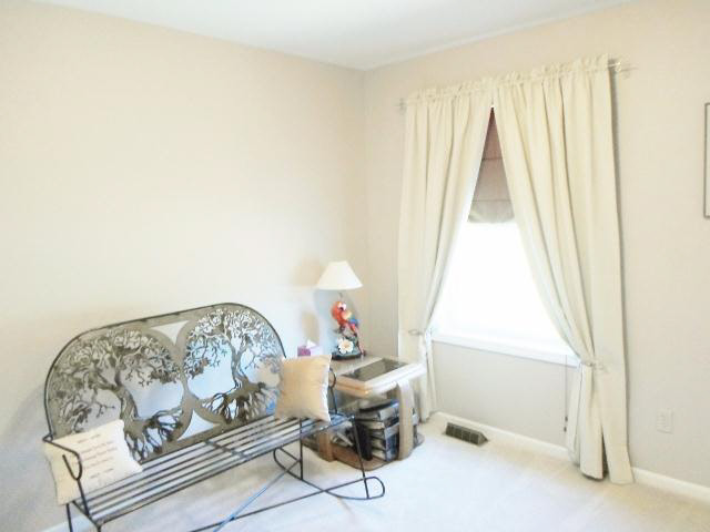 11454 Allison Road Milan, MI 48160 - Photo 12 of 20 20358460-11.JPG