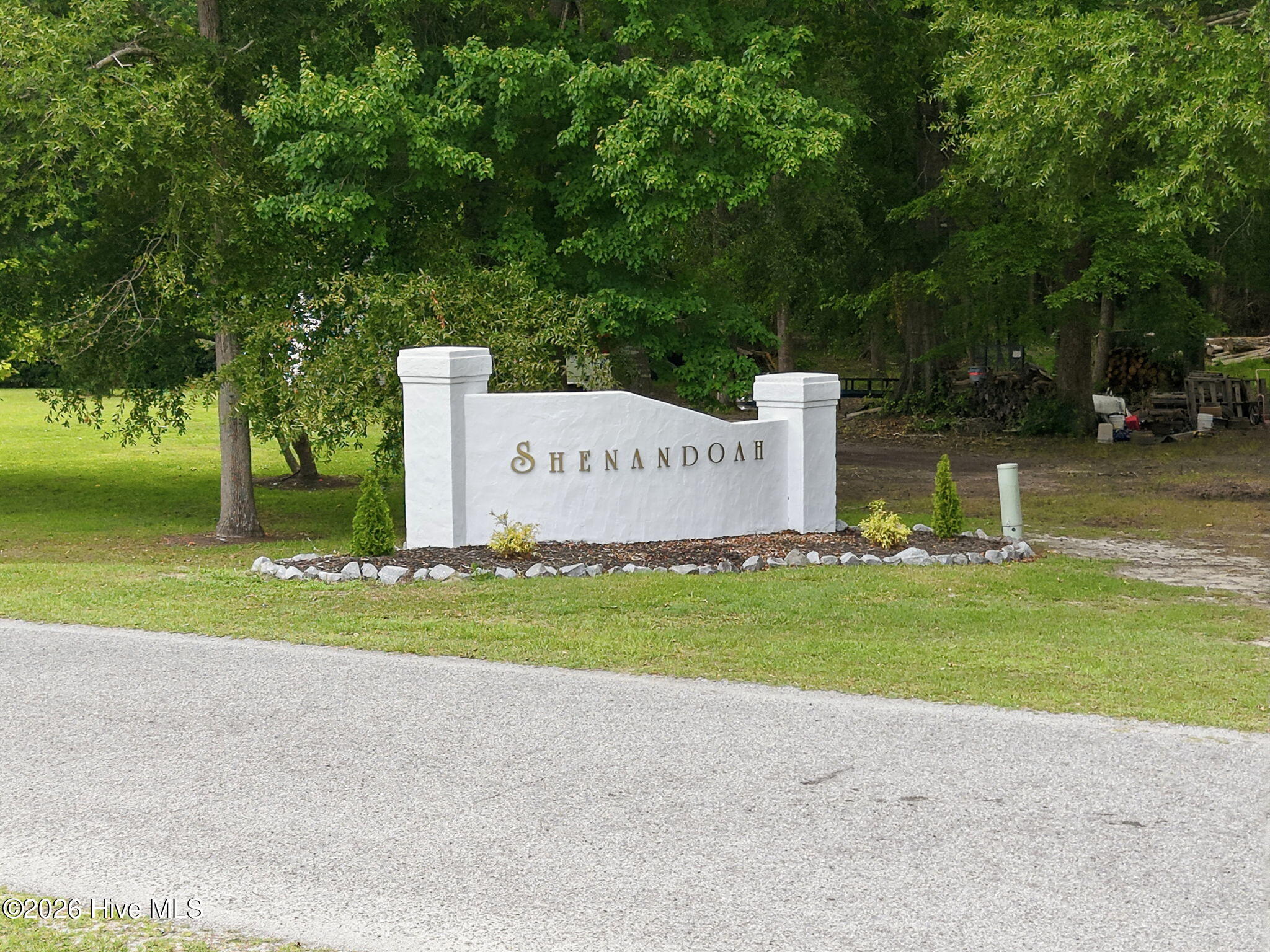 622 Massanutten Road Greenville, NC 27834 - Photo 14 of 38