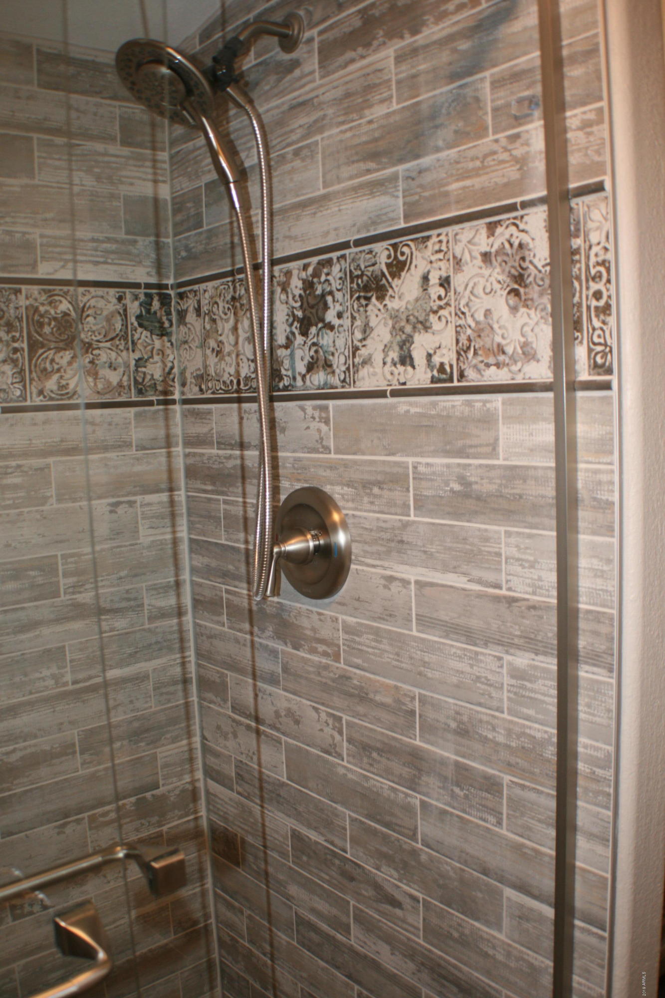 21518 South Greenfield Road Gilbert, AZ 85298 - Photo 8 of 24 CUSTOM TILED SHOWER