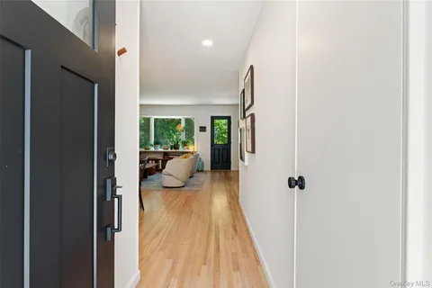 $929,000 | 170 Crest Drive, Tarrytown, NY 10591