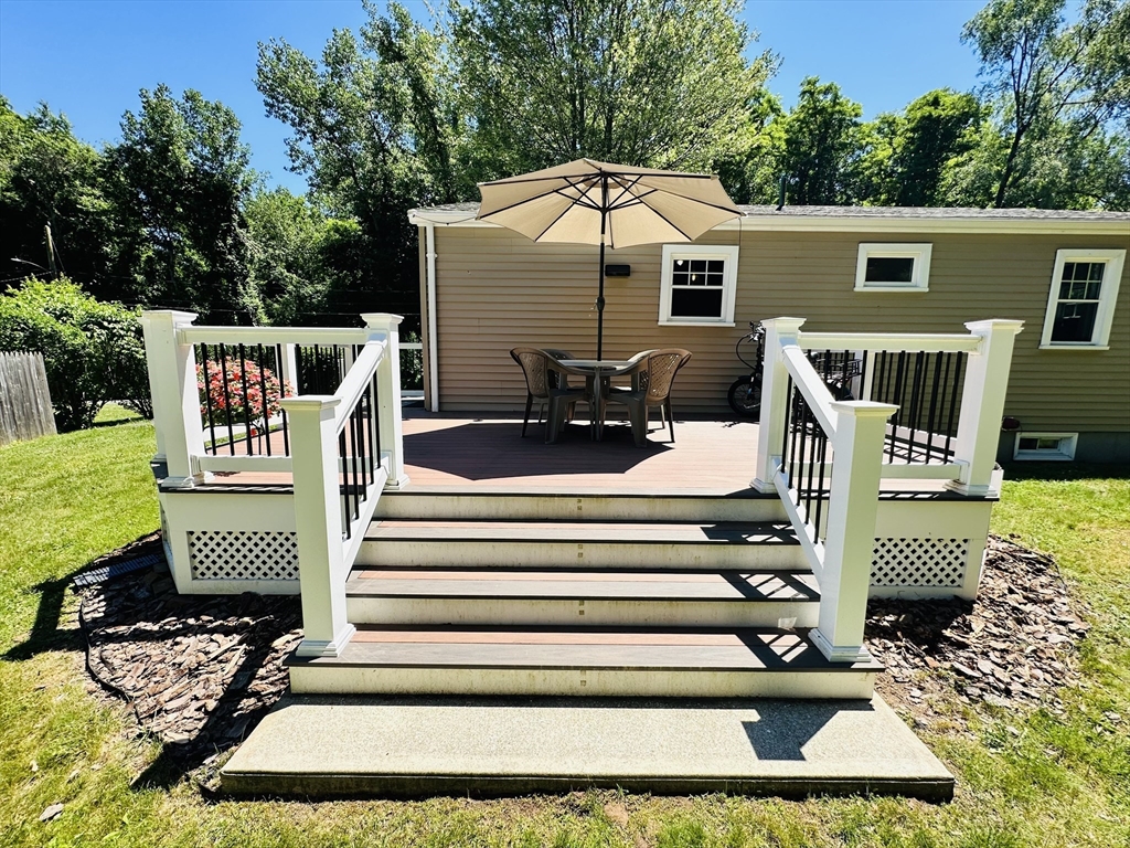 170 Treetop Avenue Springfield, MA 01118 - Photo 18 of 25