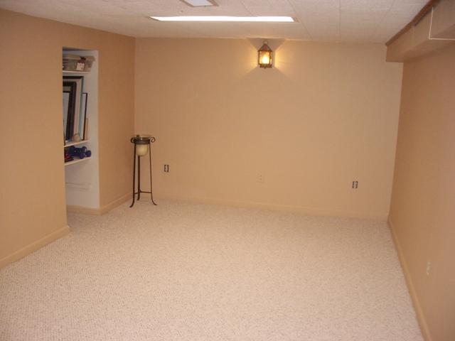 2267 Nottingham Road Columbus, OH 43221 - Photo 12 of 14