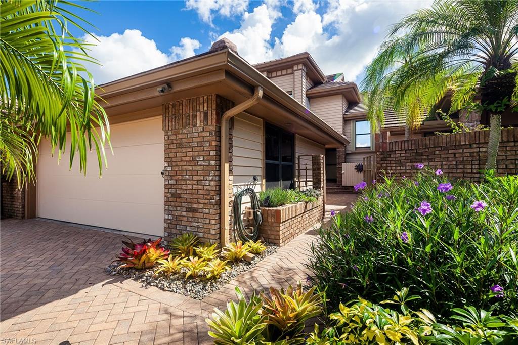 4036 Crayton Road Naples, FL 34103 - Photo 3 of 28 Gallery Image 3