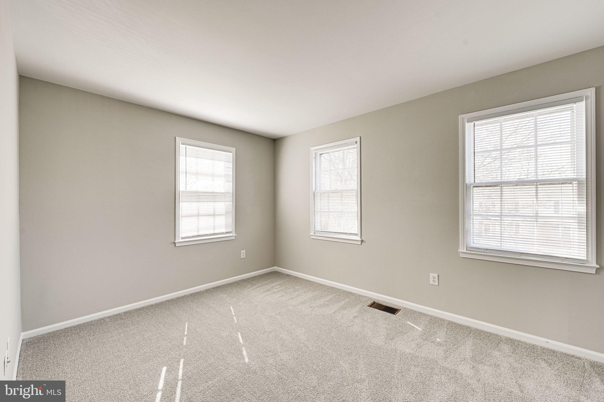 14500 Golden Oak Road Centreville, VA 20121 - Photo 23 of 32 Second bedroom