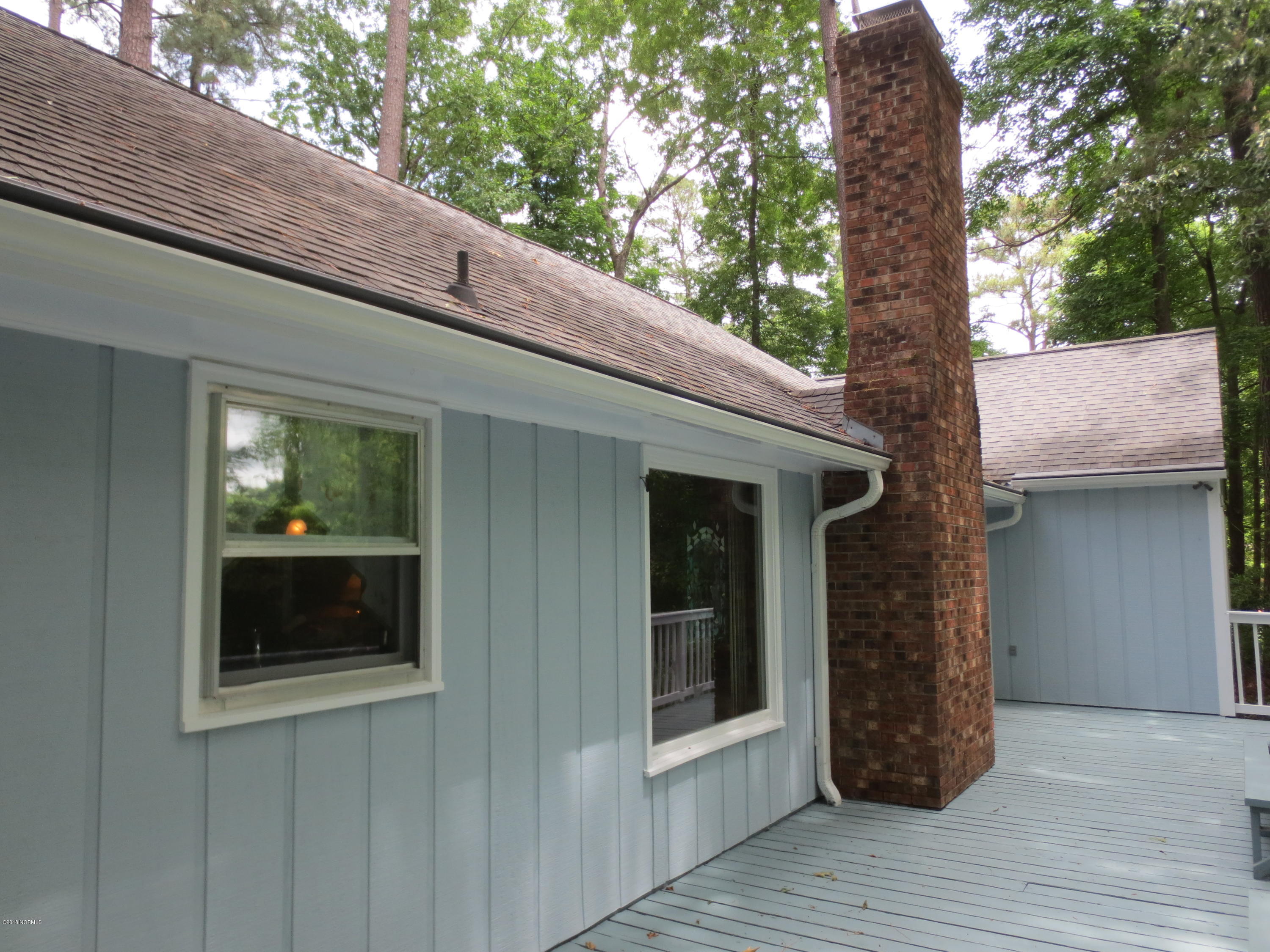 209 Alderson Road Washington, NC 27889 - Photo 10 of 17 deck view