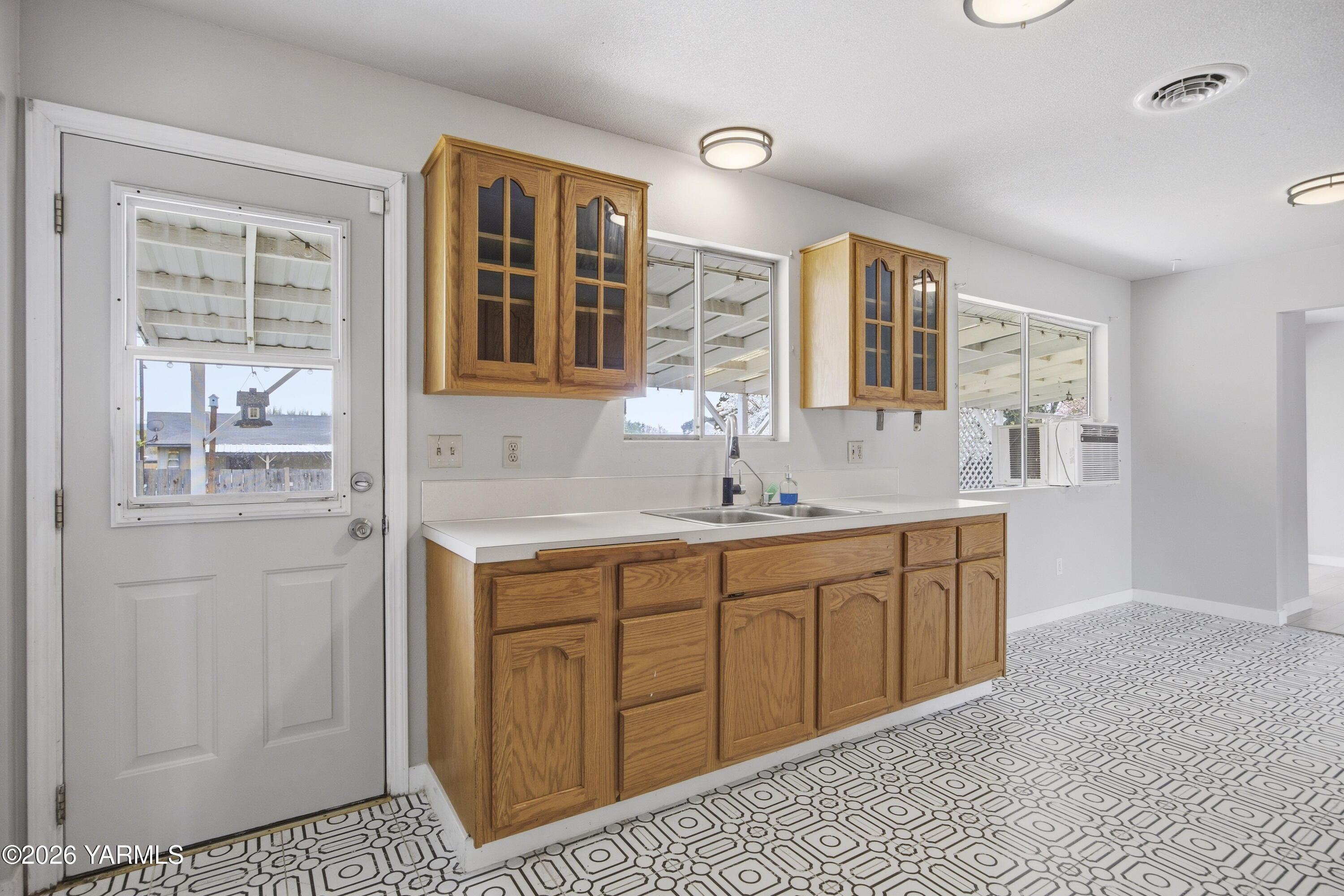 1816 Beacon Road Grandview, WA 98930 - Photo 12 of 40 1816 Beacon Rd 4.28.26 18