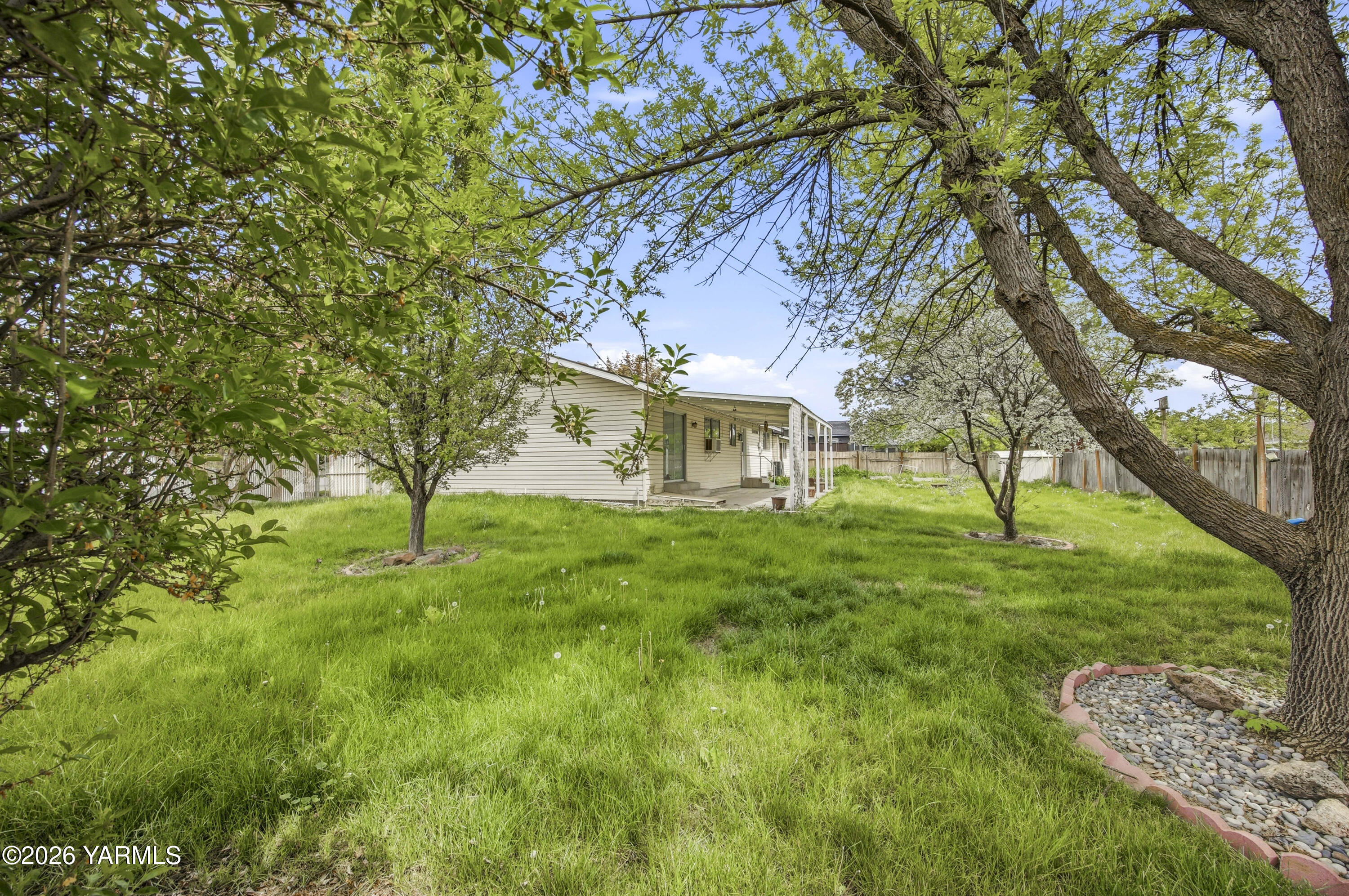 1816 Beacon Road Grandview, WA 98930 - Photo 39 of 40 1816 Beacon Rd 4.28.26 39