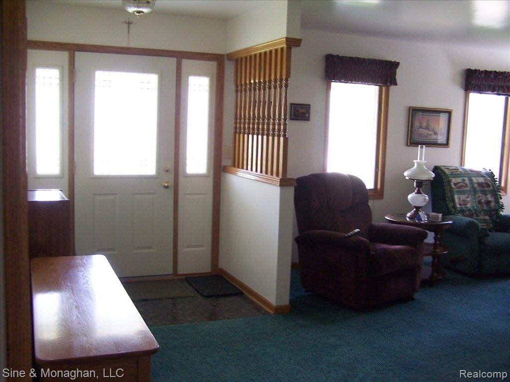4233 Yankee Road St. Clair, MI 48079 - Photo 4 of 8 100_2839