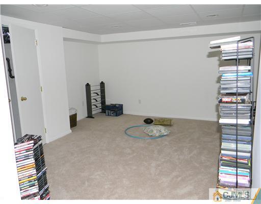 26 Cherokee Road East Brunswick, NJ 08816 - Photo 11 of 23 Gallery Image 11