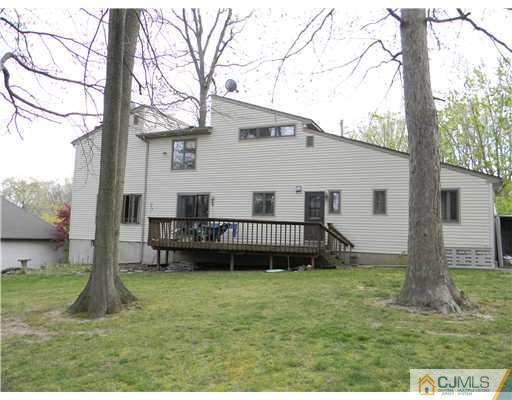 26 Cherokee Road East Brunswick, NJ 08816 - Photo 3 of 23 Gallery Image 3