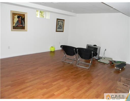 26 Cherokee Road East Brunswick, NJ 08816 - Photo 9 of 23 Gallery Image 9