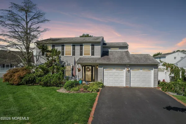 $735,000 | 21 Appletree Road, Howell, NJ 07731