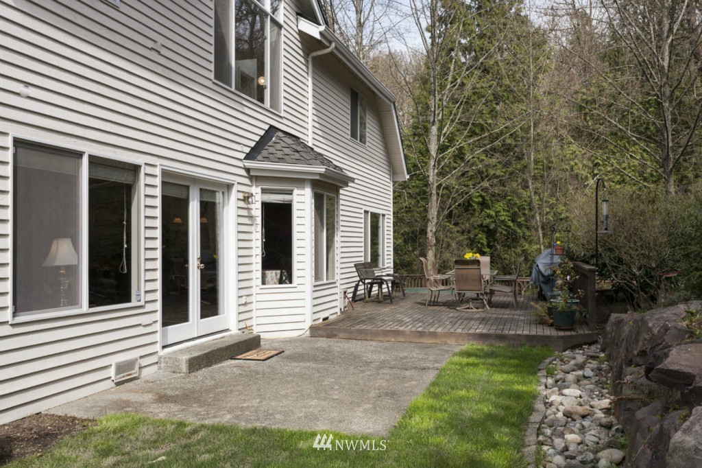 15526 101st Place Northeast Bothell, WA 98011 - Photo 17 of 19 Gallery Image 17
