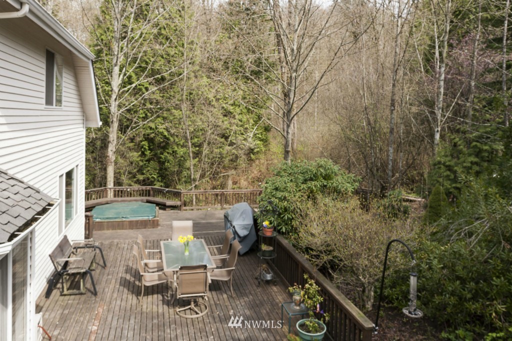 15526 101st Place Northeast Bothell, WA 98011 - Photo 3 of 19 Gallery Image 3