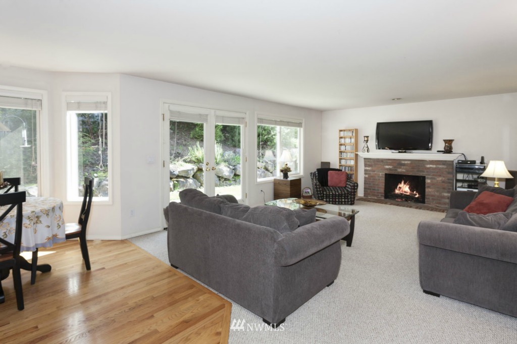 15526 101st Place Northeast Bothell, WA 98011 - Photo 6 of 19 Gallery Image 6