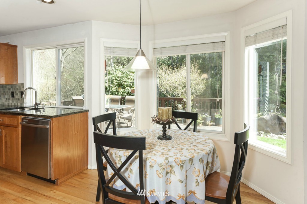 15526 101st Place Northeast Bothell, WA 98011 - Photo 9 of 19 Gallery Image 9