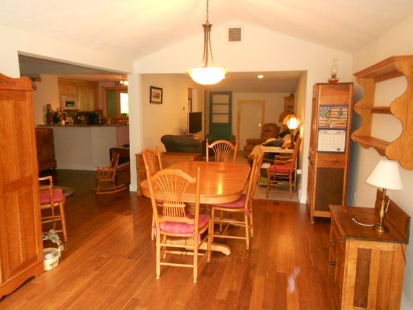30 Lohnes Road Framingham, MA 01701 - Photo 3 of 18