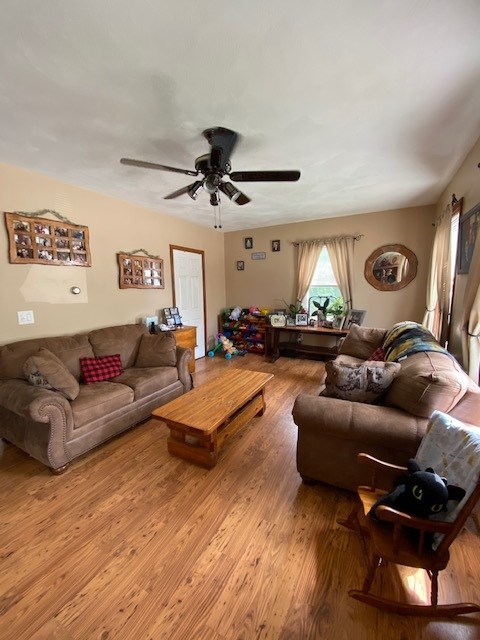 8 Union Street Coventry, RI 02816 - Photo 5 of 22 Gallery Image 5