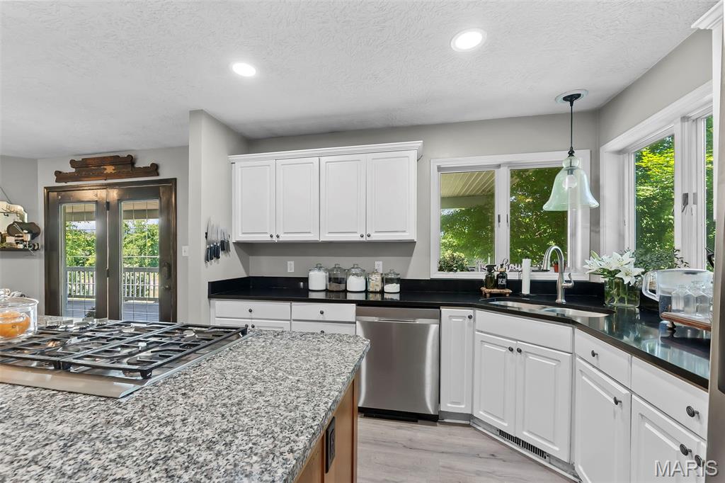 4765 Quail Run Road Farmington, MO 63640 - Photo 13 of 62