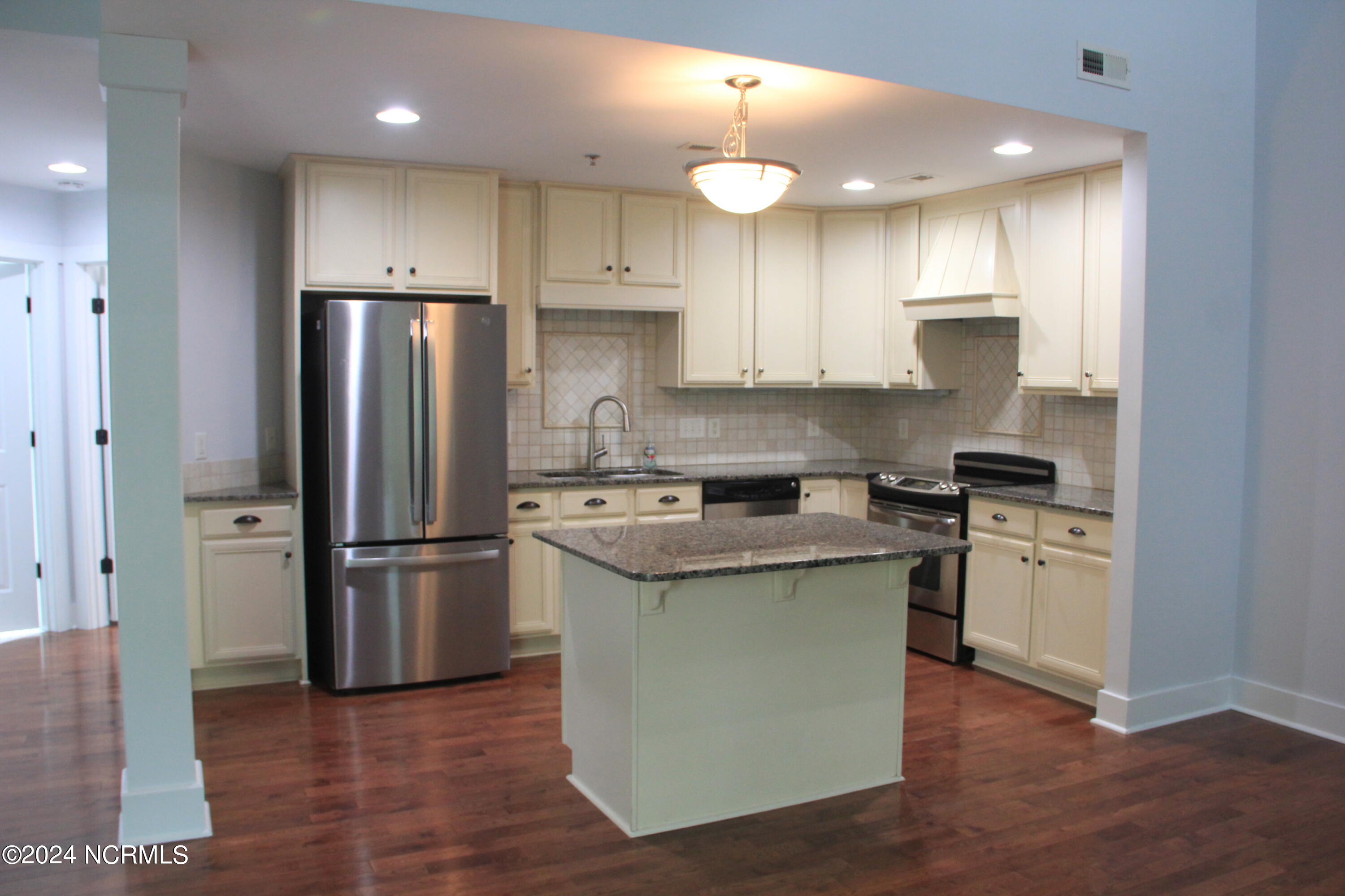 4032 Masonboro Loop Road, Unit 203 Wilmington, NC 28409 - Photo 4 of 8 IMG_9773