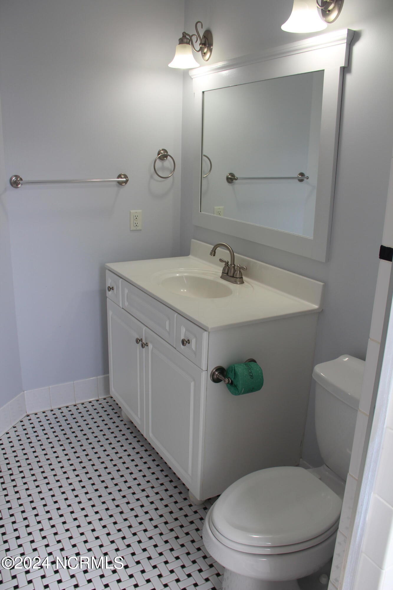 4032 Masonboro Loop Road, Unit 203 Wilmington, NC 28409 - Photo 6 of 8 IMG_9780