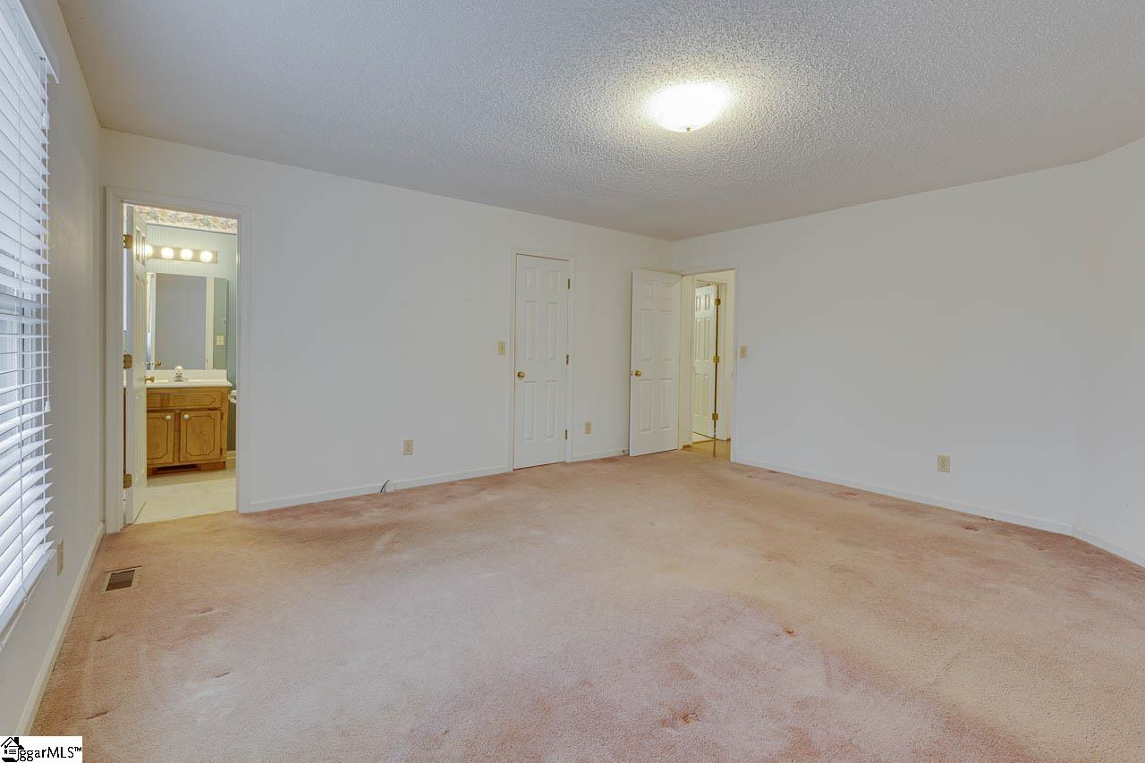 43 Rollingreen Road Greer, SC 29651 - Photo 29 of 41 Gallery Image 29