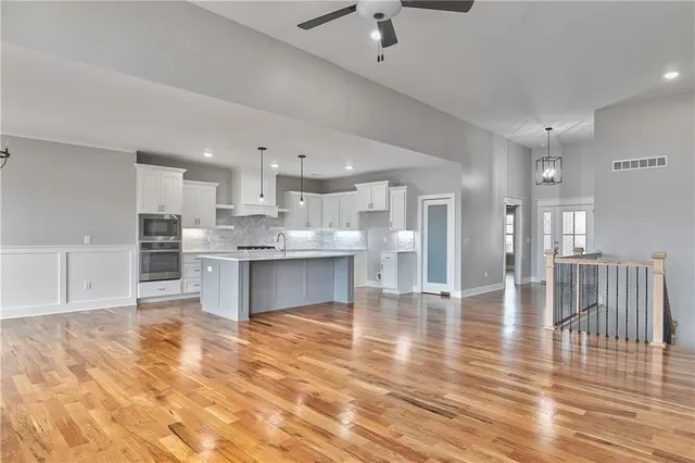 $729,000 | 6024 Arapahoe Street, Shawnee, KS 66226