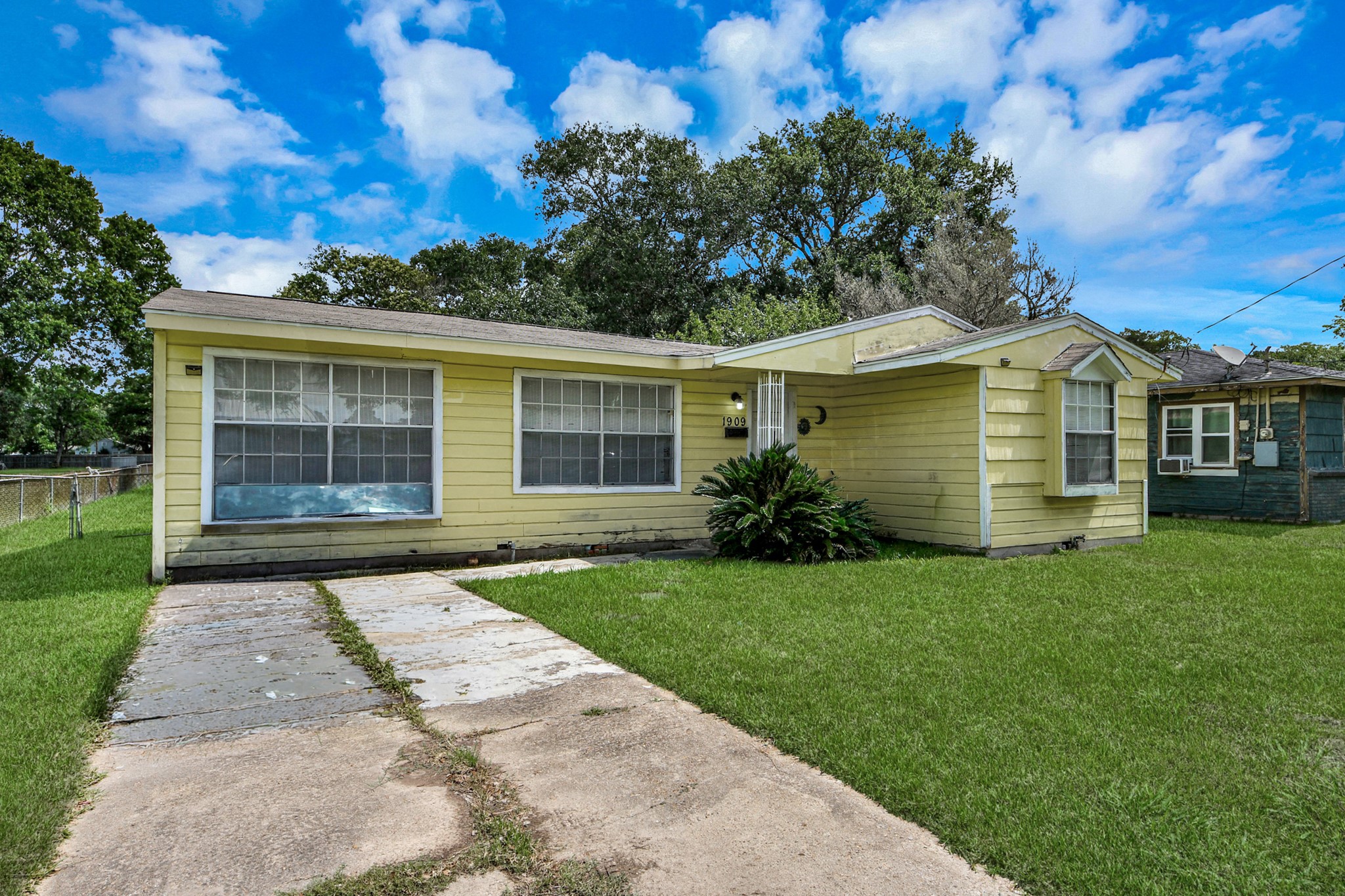 1909 Brooks Avenue Rosenberg, TX 77471 - Photo 7 of 45