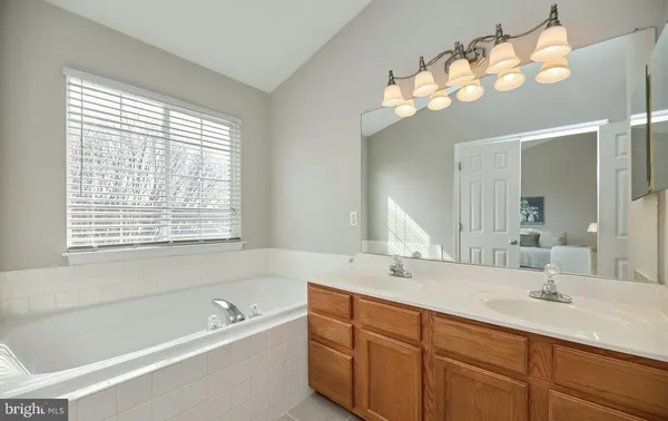 $2,750 | 8300 Wallace Lane, Manassas, VA 20109