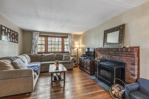 14 Flash Road North Reading, MA 01864 - Photo 4 of 16 Gallery Image 4