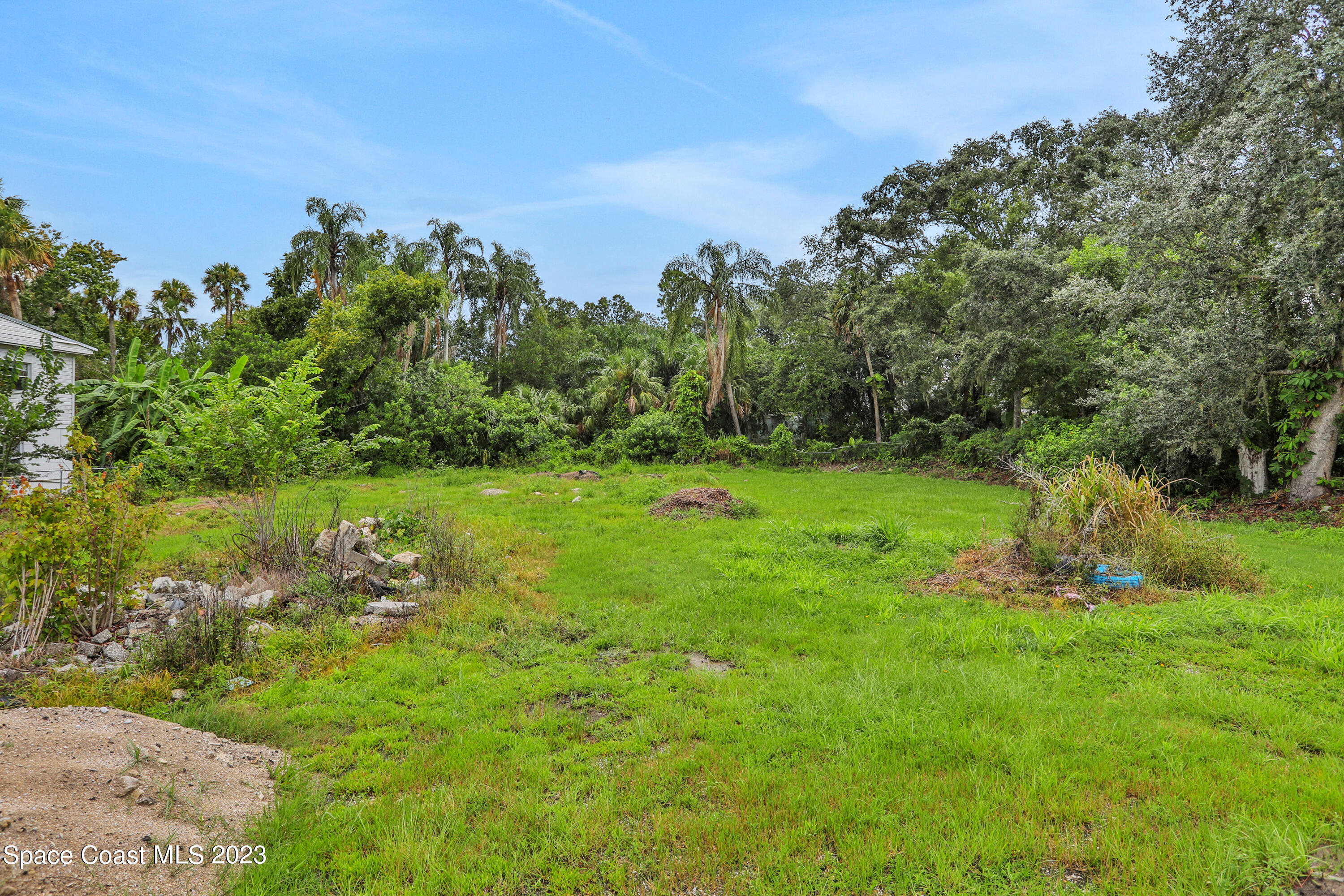 621 Clearlake Road Cocoa, FL 32922 - Photo 5 of 32 1R4A3660