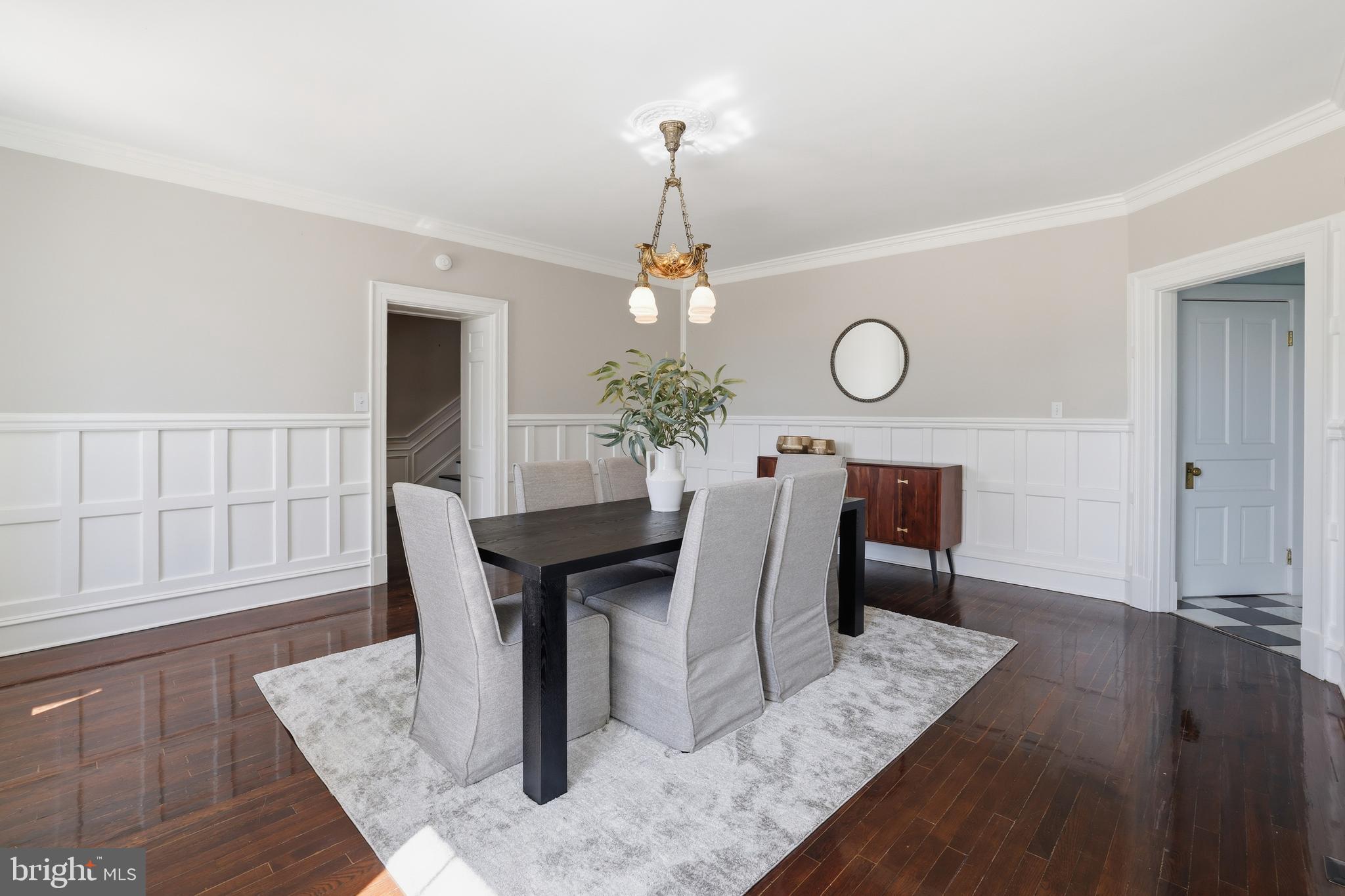 17781 Roxbury Hall Road Leesburg, VA 20175 - Photo 33 of 107 a view of a dining room with furniture and wooden floor