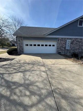 $2,600 | 6 Depaula Trail, Unit 18A, St. Charles, MO 63301