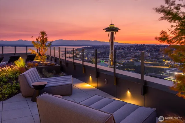 $799,000 | 2510 6th Avenue, Unit 1804, Seattle, WA 98121