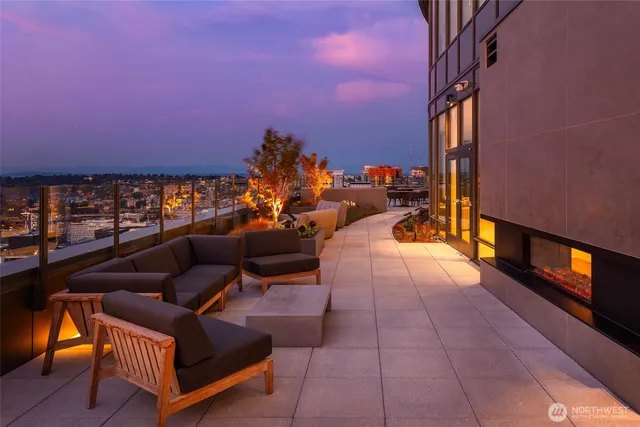 $799,000 | 2510 6th Avenue, Unit 1804, Seattle, WA 98121