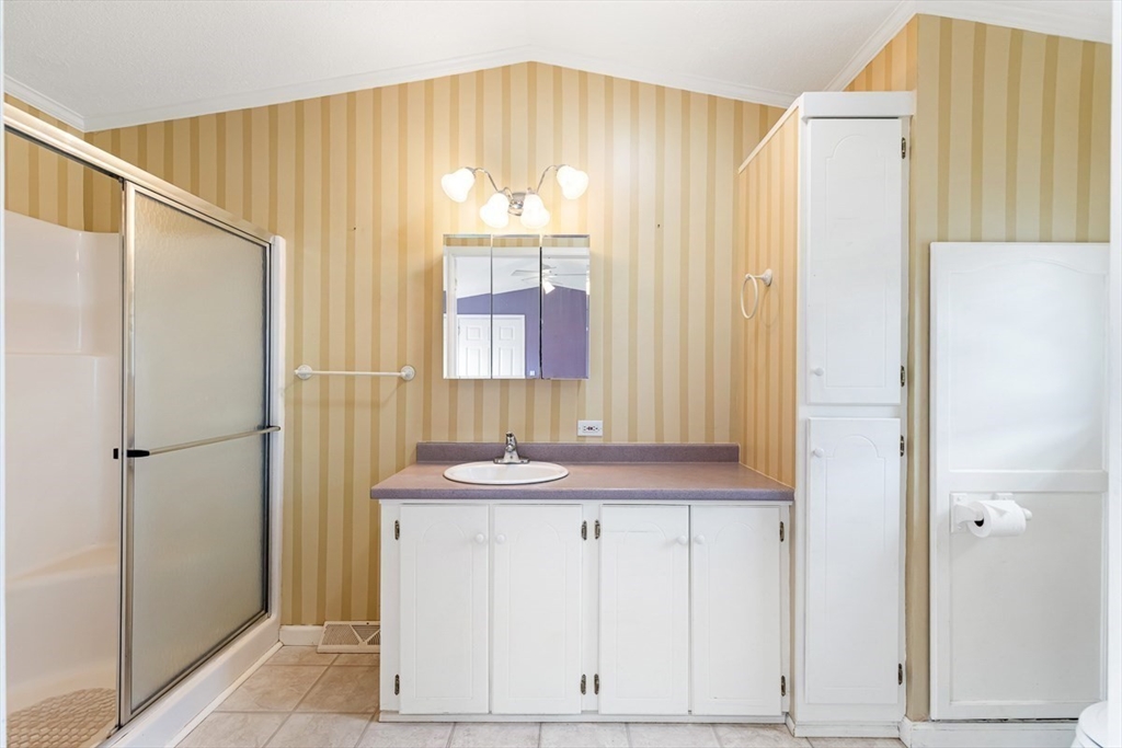 7 Robert Road Plainville, MA 02762 - Photo 25 of 38 Gallery Image 25