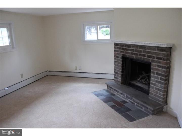 1453 Chestnut Grove Road Pottstown, PA 19464 - Photo 4 of 12 Gallery Image 4