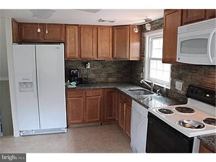 1453 Chestnut Grove Road Pottstown, PA 19464 - Photo 6 of 12 Gallery Image 6