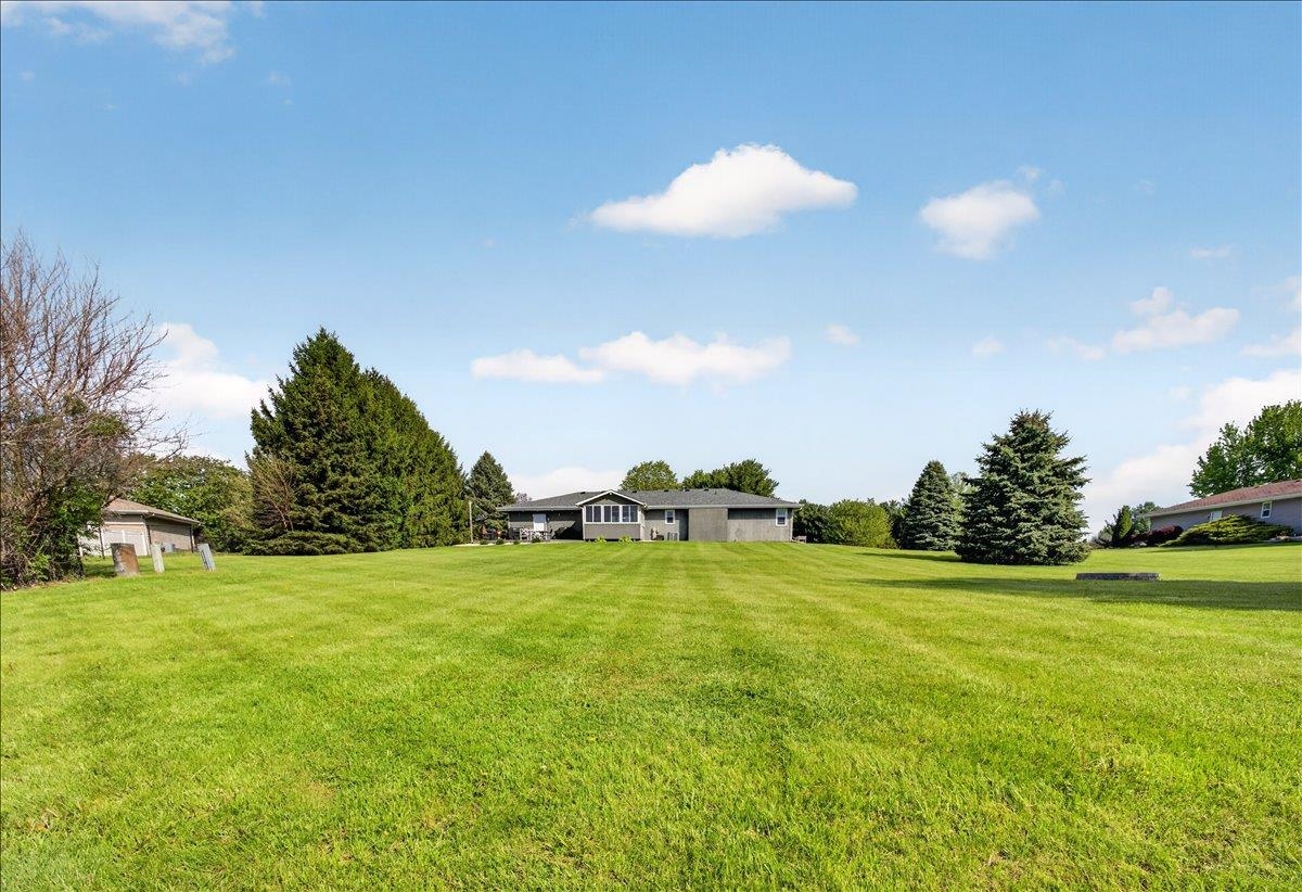 6137 Upper Ridge Way Roscoe, IL 61073 - Photo 41 of 48