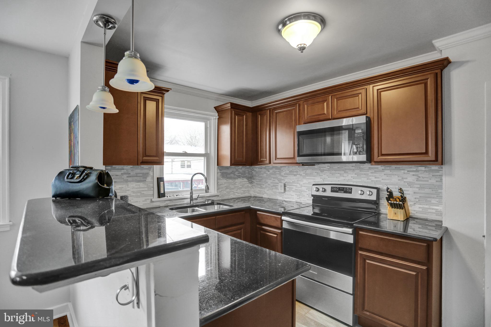301 Sycamore Road Reading, PA 19611 - Photo 8 of 21