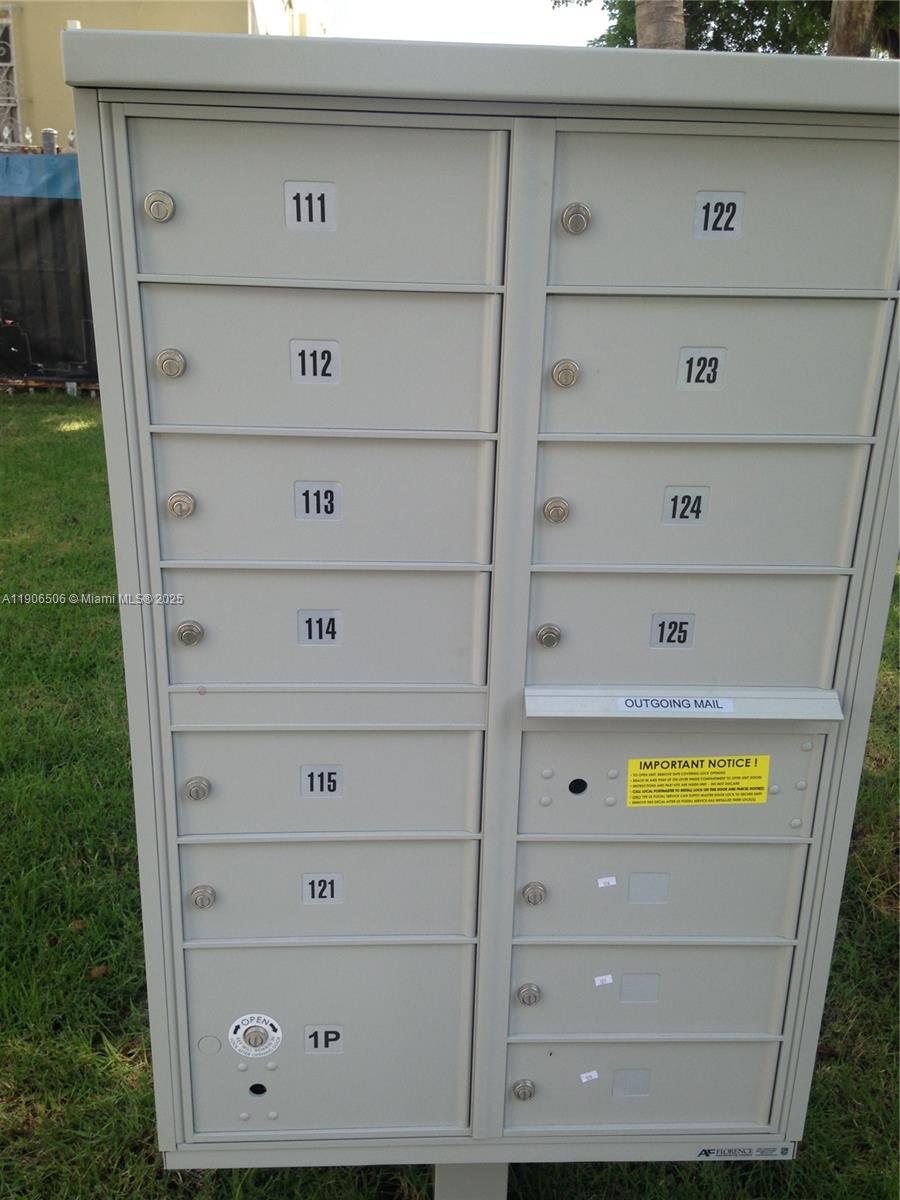 551 Michigan Avenue, Unit 122 Miami Beach, FL 33139 - Photo 6 of 7 a view of an empty space